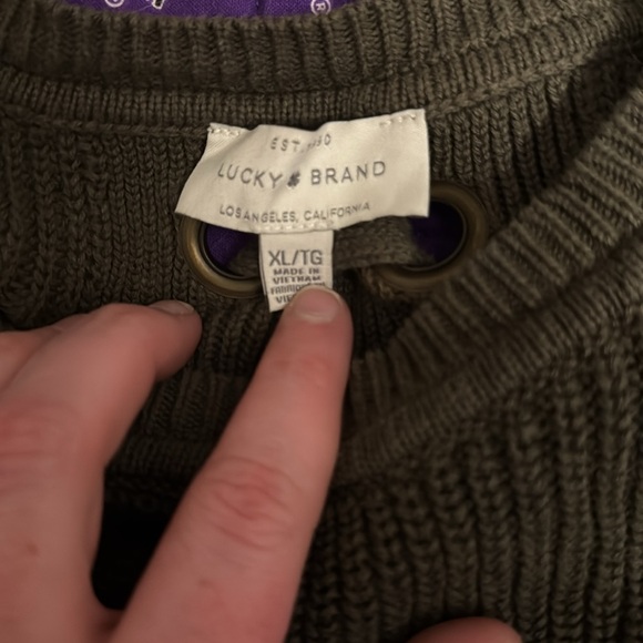 Sweater - Picture 2 of 3